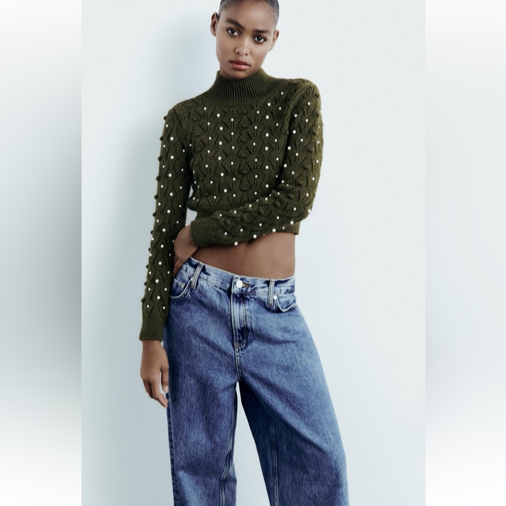 KNIT OPEN BACK PEARLY SWEATER - Picture 5 of 11